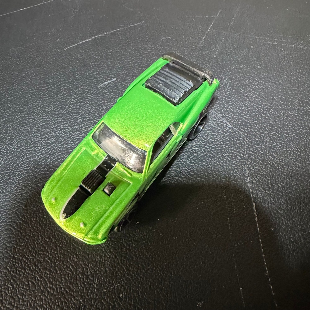 Hot Wheels 1970 Mustang Mach 1 Lime Green Heat Fleet Flame Graphics 1:64 Scale